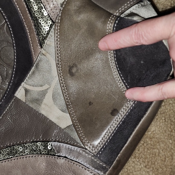 COACH purse - Picture 4 of 10